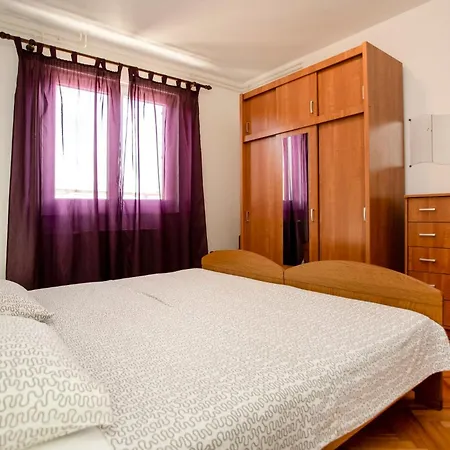 In - Istrien 11487 *