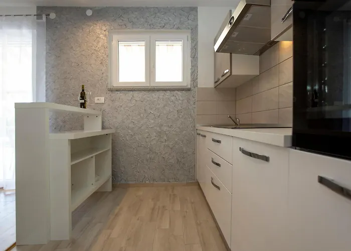 In - Istrien 11487 *